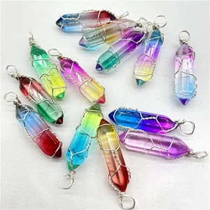 Regenboog kristallen hangers in zeshoekige vorm met zilverdraad en metalen ophangringen