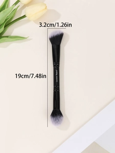 Detail showing dual-head makeup brush dimensions of 19cm length and 3.2cm bristles