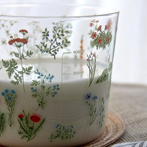 400ml heat-resistant glass cup with floral pattern and measurement markings for milk
