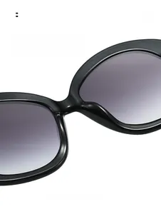 Detail of comfortable nose pads on black oversized round retro pearl sunglasses