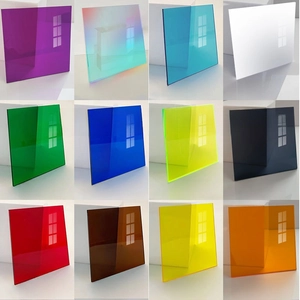 Vista detallada de 12 colores de etiquetas de acrílico translúcido para marcar ropa