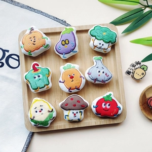 Cute Cartoon Vegetable Plush Brooch Pins Embroidered Fruit Veggie DIY Appliques Clothing Backpack Decoration Fashion Accessories