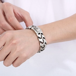 Bracelet chaîne en acier argenté vieilli style dragon pour homme avec fermoir sûr