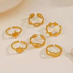 Adjustable gold plated stainless steel ring set with star moon and chain motifs
