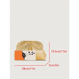 Detailed size guide of the pleated dumpling bag with precise dimensions in cm and inches