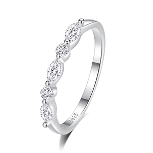 Elegant S925 sterling silver ring with sparkling marquise and round zircon stones