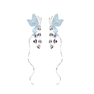 Boucles d'oreilles papillon en émail bleu avec cristaux et longues franges de glands
