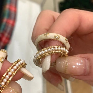 Luxury enamel flower ring and pearl bamboo band set for women in vintage gold finish