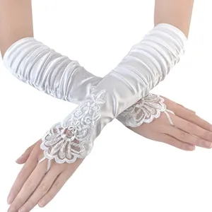 Longs gants de mariée en satin blanc avec broderie florale et perles décoratives