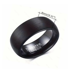 8mm mattschwarzer gebürsteter Wolframkarbid-Ring für Herren in einem vintage Design