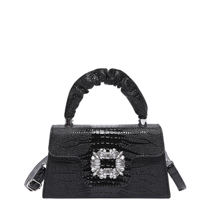 Elegante borsa nera goffrata coccodrillo con fibbia di strass e manico a pieghe