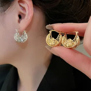 Hollow Flower Hoop Earrings With Silver Earring Post Gold Plated Copper French Retro Vintage Style For Women Jewelry