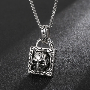 Retro stainless steel pirate skull pendant with engraved frame on box chain