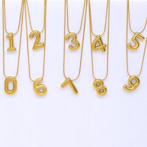 Collier Pendentif Nombre de Ballon en Acier Inoxydable Minimaliste Plaqué Or 3D Puffy Chaîne Serpent Bijoux pour Femmes