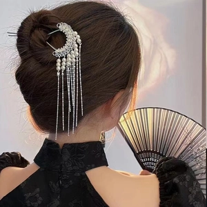 Elegant silver crescent moon hair pin with pearl tassels for vintage bun hairstyles