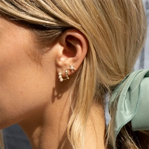 S925 sterling silver starfish pearl earrings set for women featuring gold metallic finish