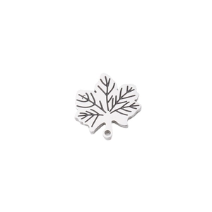 Mirror polished stainless steel maple leaf pendant with engraved veins for Christmas decor
