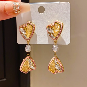 Pink heart drop earrings with S925 silver needles, rhinestones and pearls