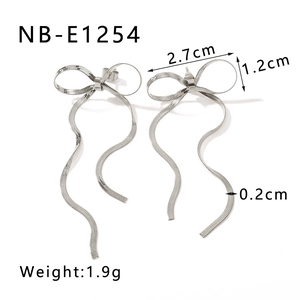 Detailed dimensions of silver bow ribbon earrings featuring snake chain tassel accents