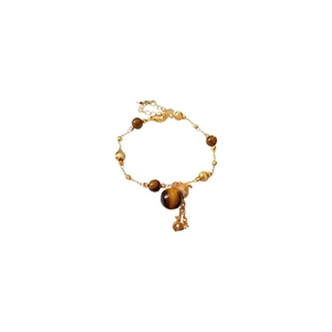 Tigerauge Perlenarmband mit goldenem Anhänger und verstellbarem Karabinerverschluss
