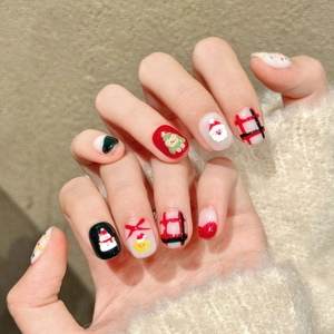 Faux Ongles Noël Fait Main Ours Père Noël Renne Flocon De Neige Court Carré Rond Rouge Vert Manucure Festive