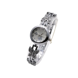 Orologio al quarzo elegante da donna con cinturino a farfalla argento e dettagli in strass