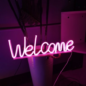 Enseigne néon Welcome rose pour décoration murale et ambiance bar chaleureuse