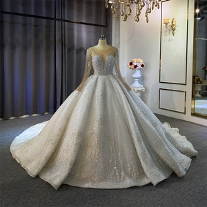 Elegantes langärmeliges Ballkleid Brautkleid mit Perlen, Pailletten und langer Schleppe