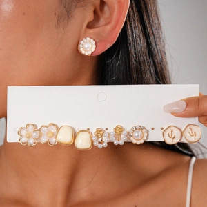 Alloy Imitation Artificial Pearl Acrylic Rhinestone Flower Geometric Ear Clips Retro Simple Elegant Jewelry For Women