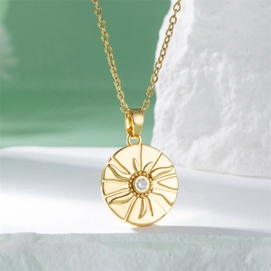 Vintage Sun Totem Round Coin Pendant Necklace For Women Gold Plated Stainless Steel Zircon Sunburst Clavicle Chain Jewelry