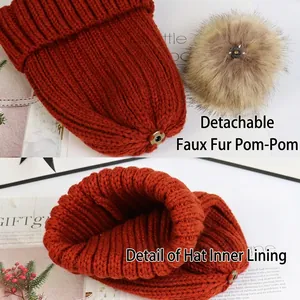 Orangefarbene Strickmütze mit abnehmbarem Kunstpelzbommel und dickem, warmem Innenfutter