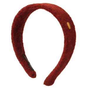 Serre-tête large floqué rouge foncé avec étiquette dorée pour un look élégant