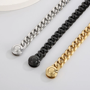 Détail de chaînes cubaines 13mm en argent, or et noir avec fermoirs en diamant CNC