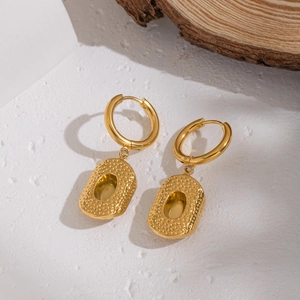 Elegant gold hammered texture geometric drop earrings for women made of stainless steel
