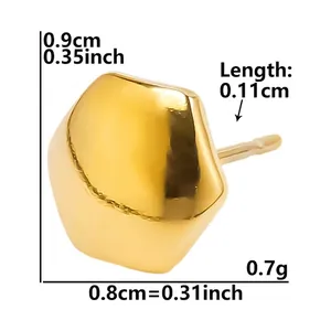 Detailed size guide for gold geometric stainless steel stud earrings showing 0.9cm height
