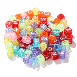 Perles de lettres colorées pour la création de bijoux DIY aux couleurs vives de bonbons