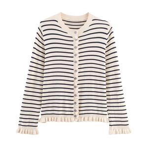 Gilet en maille crème pour femme à rayures noires, manches longues et bords volantés