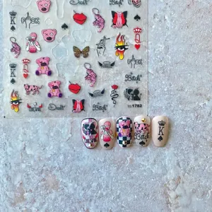 Autocollants ongles punk chat rose avec motifs 5D mignons sur un fond en pierre