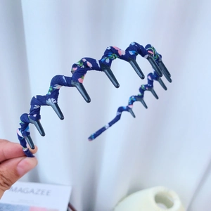 Floral print navy blue wavy headband with teeth for women non-slip hair accessory