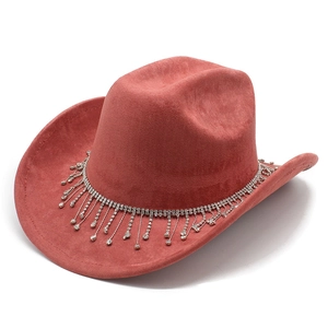 Chapeau de cowboy en daim rose avec franges en strass et large bord classique