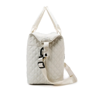 White quilted travel bag with large capacity and nylon waterproof material for gym and sports