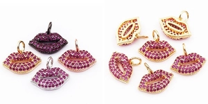 Détails de pendentifs en forme de lèvres en or, argent, noir et or rose sertis