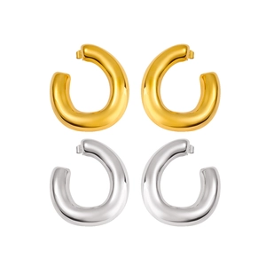 Chunky C-shaped polished titanium steel earrings set in 18K gold and silver finish
