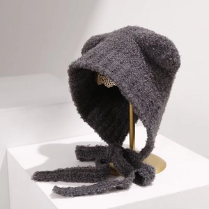 Winter Plüsch Bärenohr Strickmütze in Dunkelgrau mit Ohrenklappen und Bändern