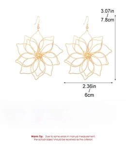 Detailed size specifications for the multilayer metal braided lotus flower statement ring