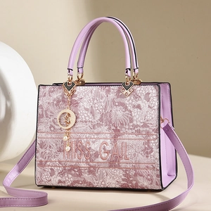 Elegante borsa a mano viola ricamata con motivo floreale e scritta Miss Gail