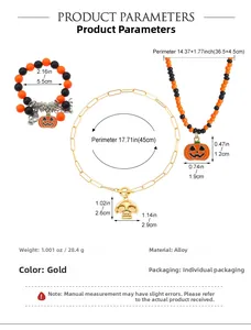 Detalle del conjunto de joyas de Halloween con medidas de collares y colgantes de calabaza