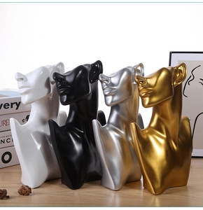 Modern resin mannequin head jewelry bust displays in white, black, silver, and gold finish