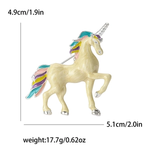 Colorful unicorn enamel brooch with silver alloy base measuring 4.9x5.1cm and weighing 17.7g