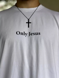 Oversize 100% cotton white T-shirt with Only Jesus print and cross necklace